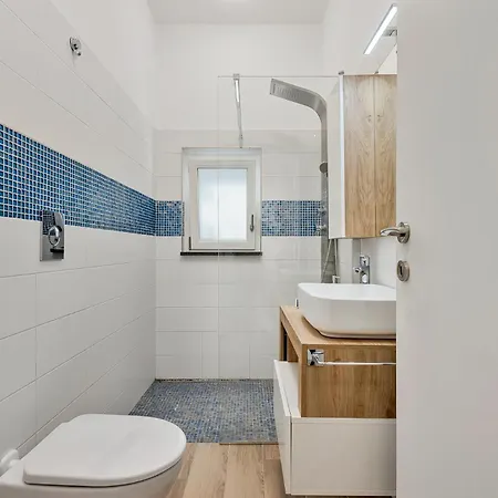 Perla 게스트하우스 4*